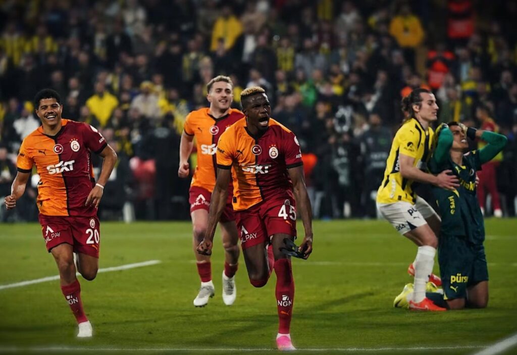 Osimhen sprinting in Galatasaray match for Victor Osimhen biography.